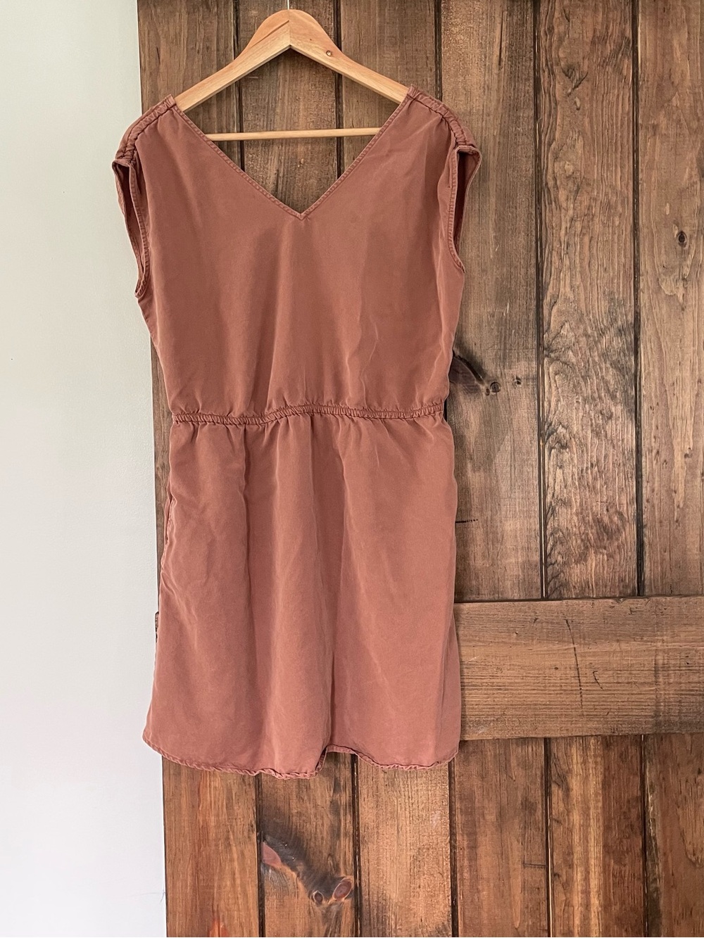 Universal Thread Light Rust Brown Mini Dress Chambray Look V Neck Small